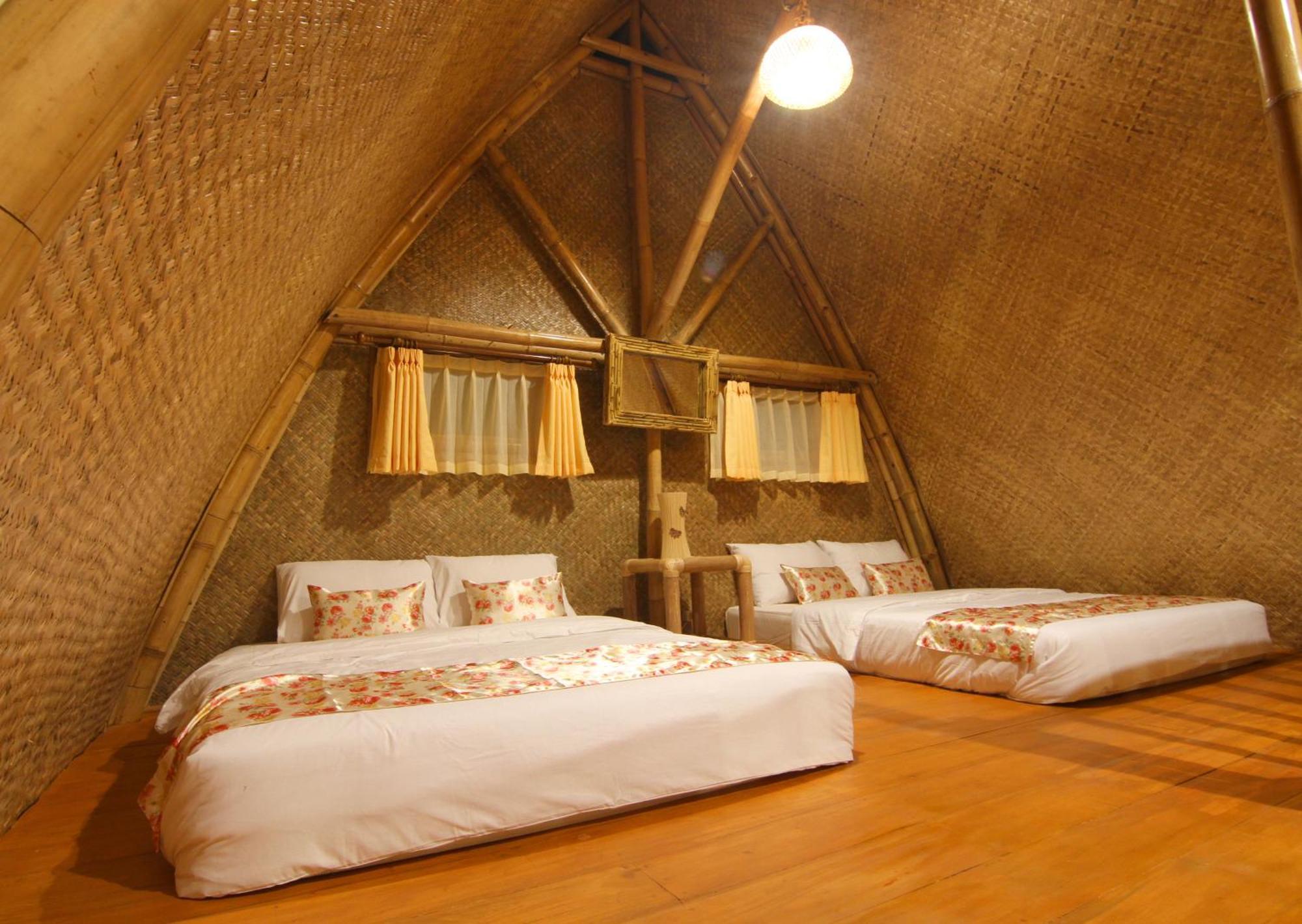 Villa Chavaminerva Bambu - Lembang Cikareumbi エクステリア 写真